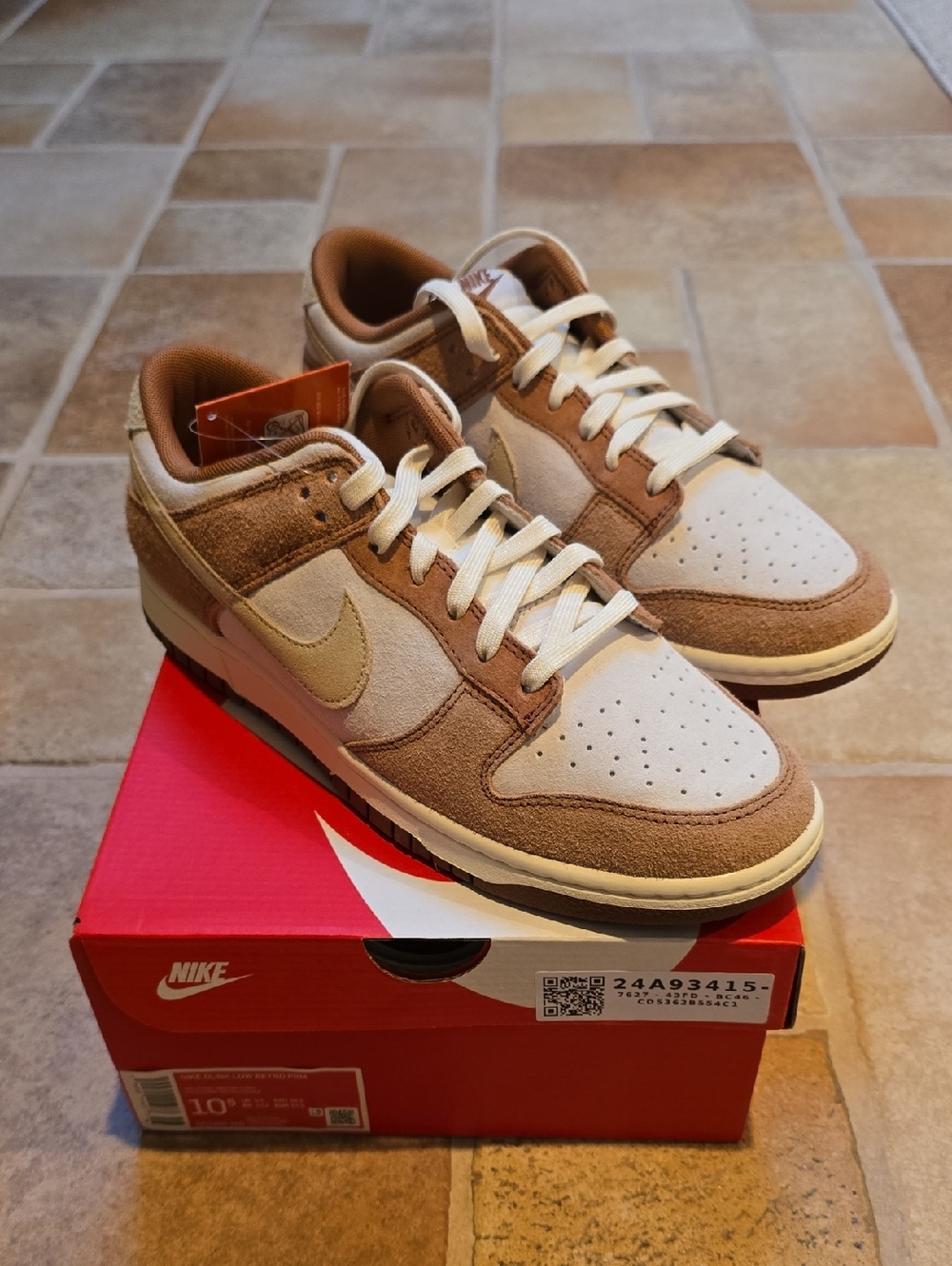Nike Dunk Low Medium Curry DD1390 100 Size 10.5 (New)!